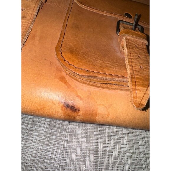 Vintage Congac Leather Messenger Crossbody Bag Adjustable Strap Buckle Closure - Picture 11 of 15